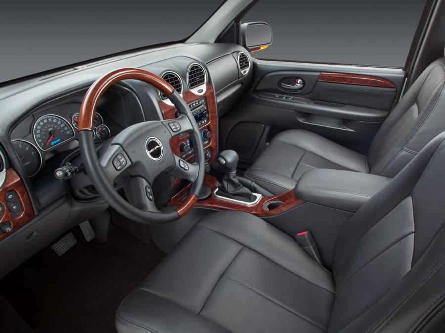  GMC Envoy Denali 2005 года  (фото 4 из 12)